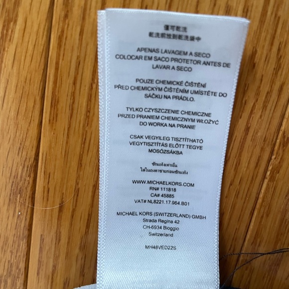 MICHAEL KORS Resort- Striped Navy and White Maxi dress with removable slip - Picture 14 of 15